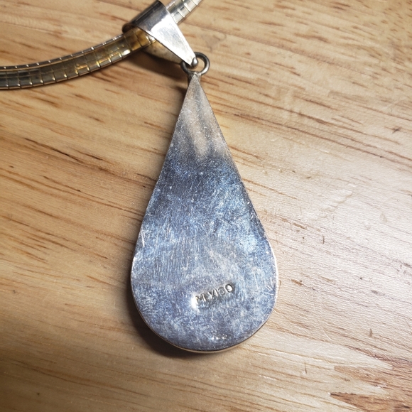 Turquoise necklace and earrings set- - Picture 4 of 6